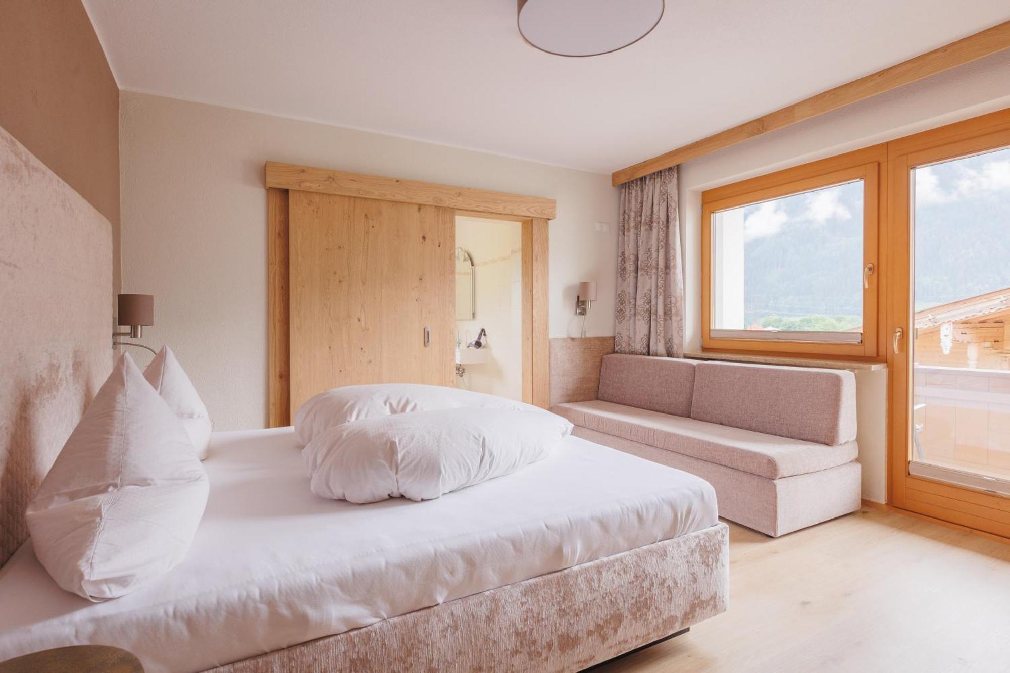 Hin&Weg Das Aparthotel Ried im Zillertal Zewnętrze zdjęcie